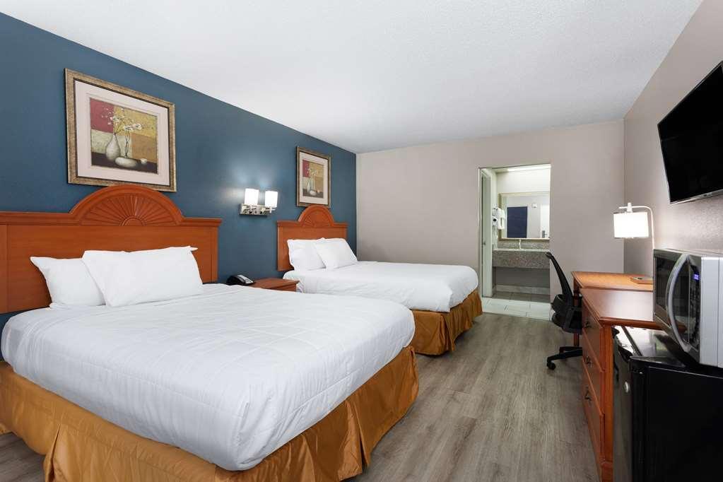 Hotel Baymont By Wyndham 2*