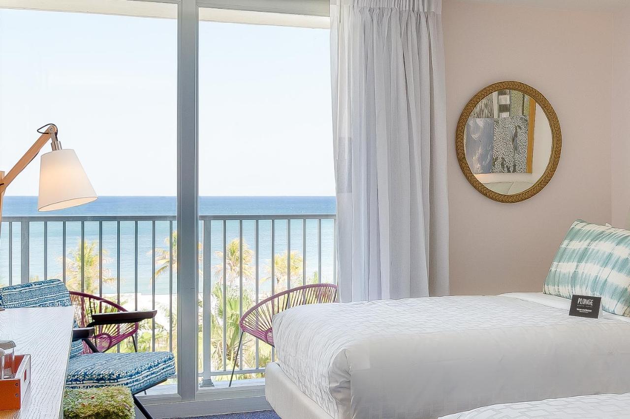 Plunge Hotel 4*