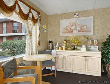 Days By Wyndham Orange City/deland