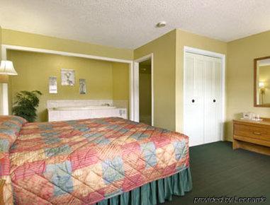 Days By Wyndham Orange City/deland Motel