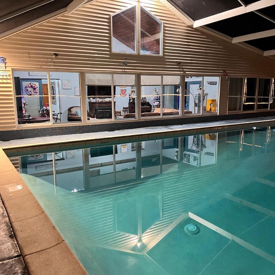 Groups-hot Tub -pool- Private-4 Baths