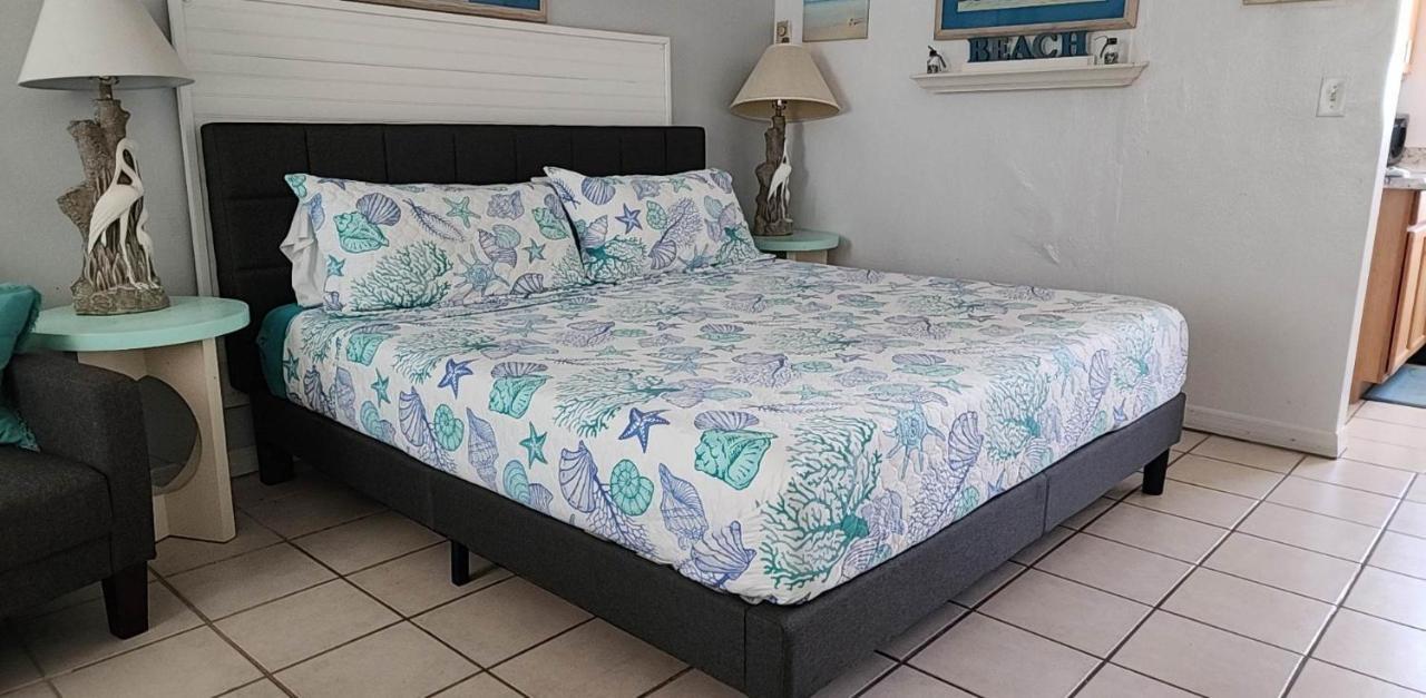 Turquoise Retreat~king Bed~daytona *
