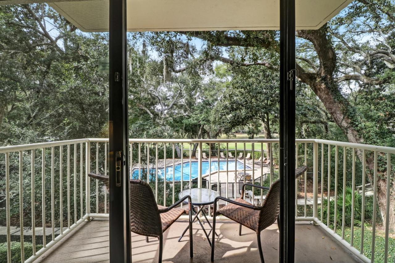 2112 Beach Wood *