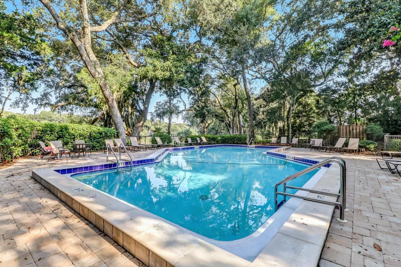 2112 Beach Wood *