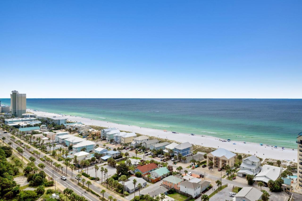Laketown Wharf #1807 By Nautical