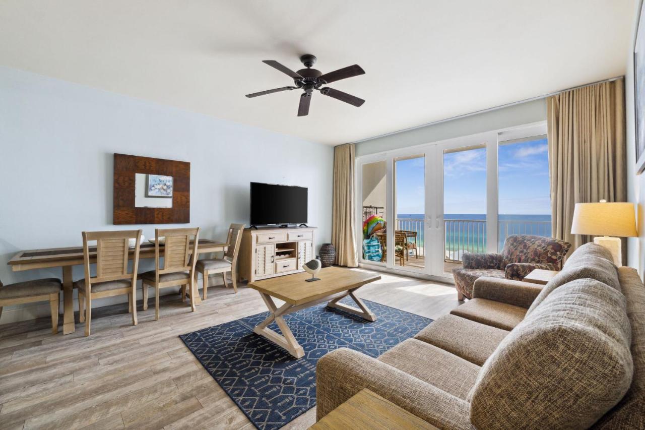 Laketown Wharf #1106 By Nautical