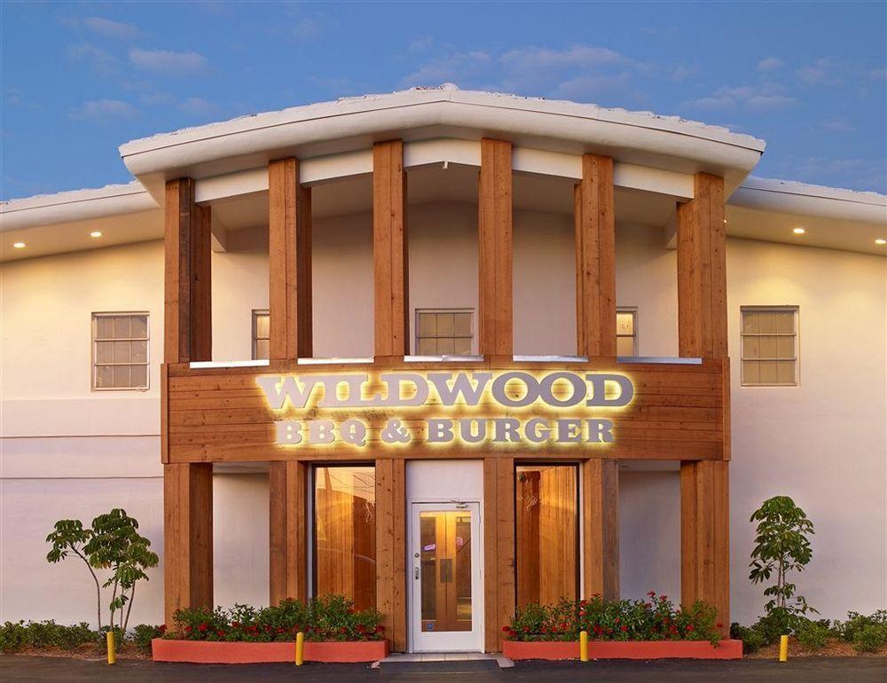Hotel Postcard On The 3*