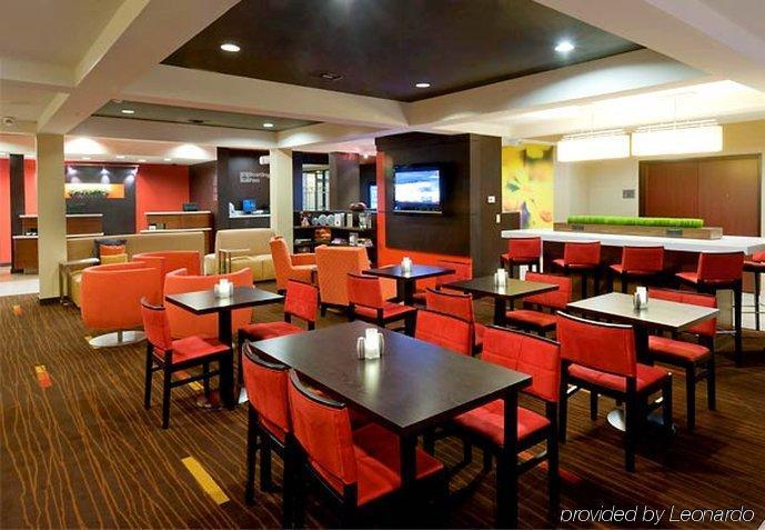 Courtyard By Marriott Hotel Pensacola