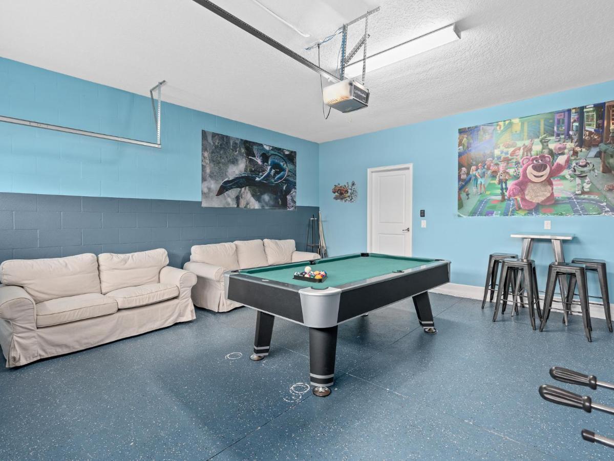 Villa At Champions Gate In Orlando Near Theme Parks With Private Pool, & Movie Theater Davenport