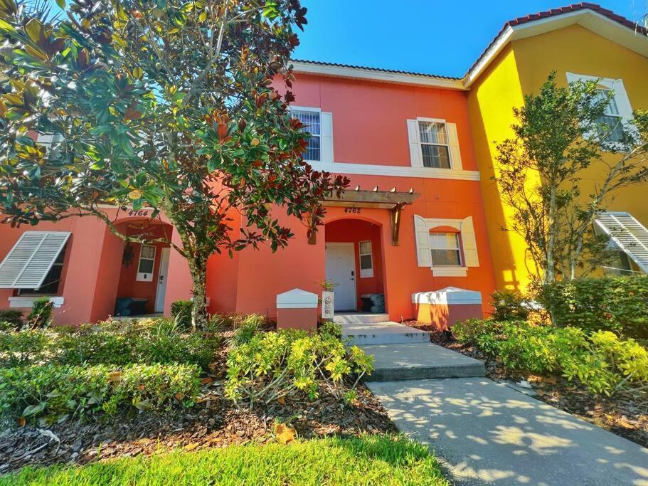 Ultimate Vacation Near Townhouse Apartment