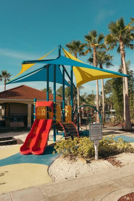 Ultimate Vacation Near Townhouse *