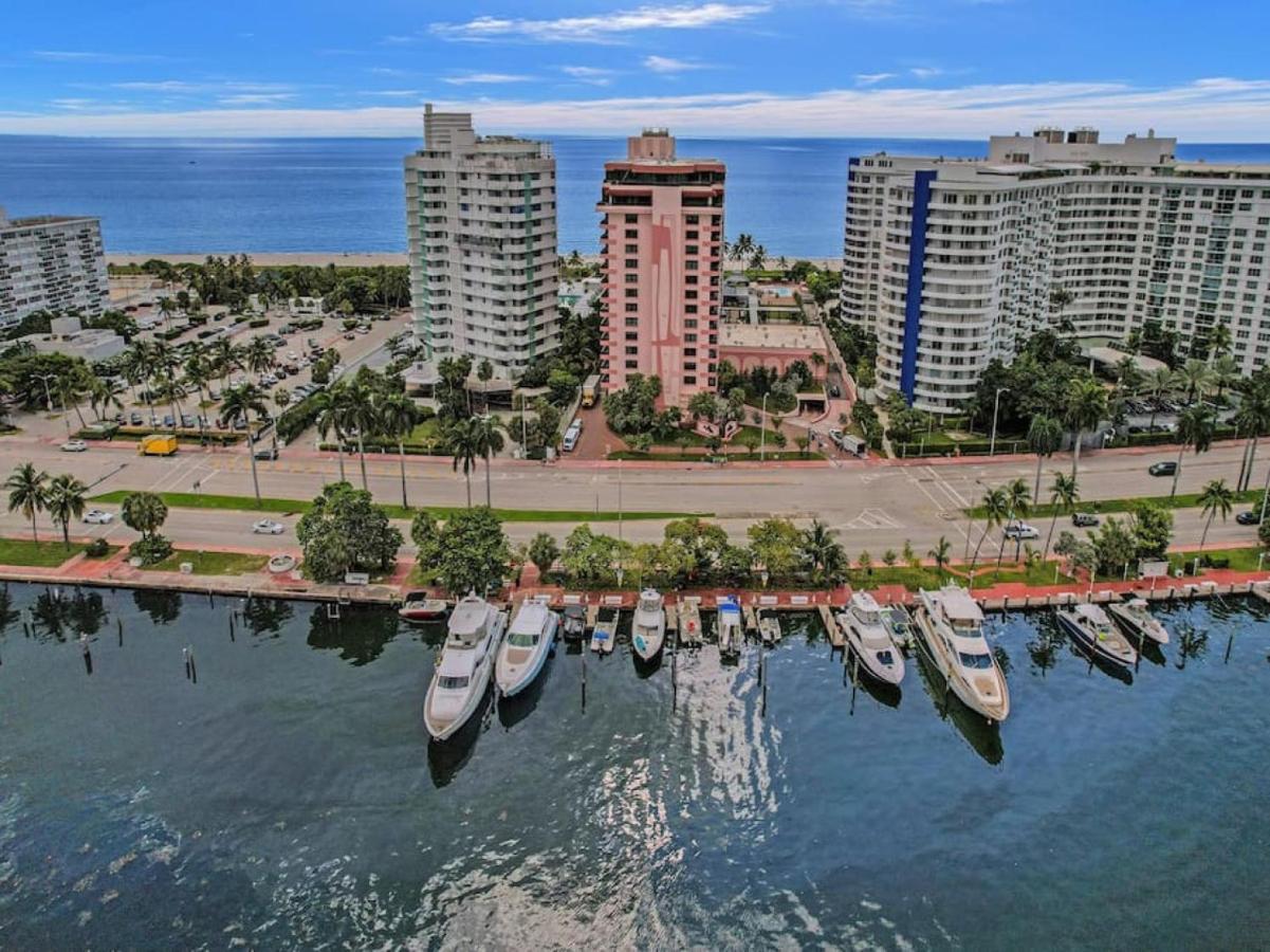 Ocean Front Penthouse 2bd 2 Balconies Ph-2 * Miami Beach