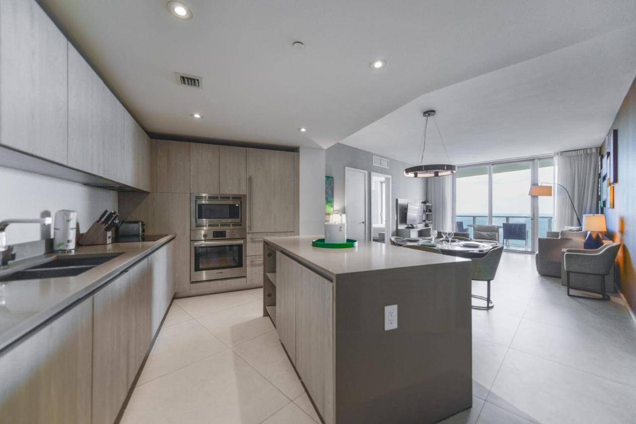 Beachside With A Mesmerizing Ocean View Apartment *