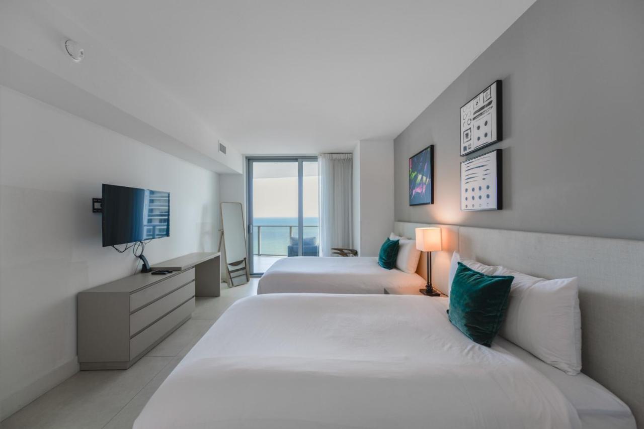 Beachside With A Mesmerizing Ocean View Hollywood
