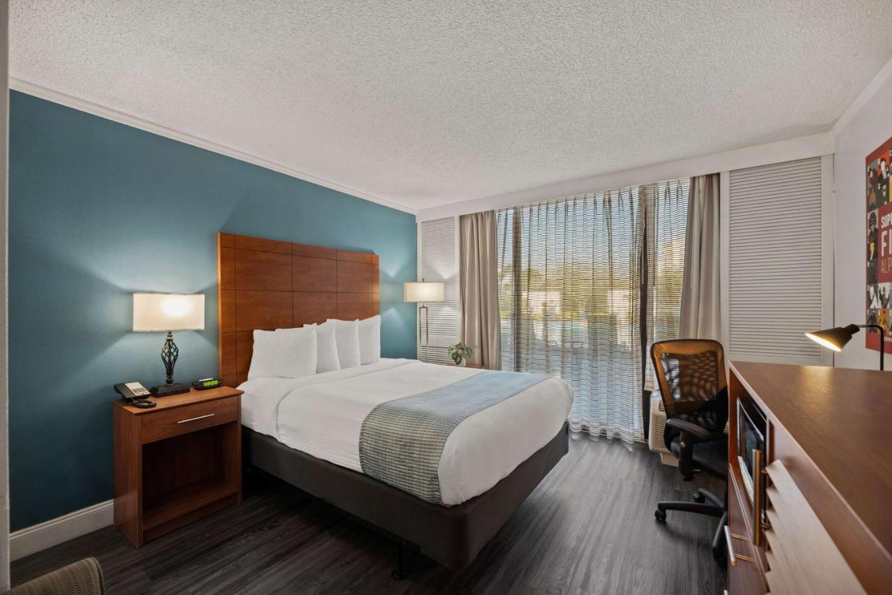 Western Gateway Orlando