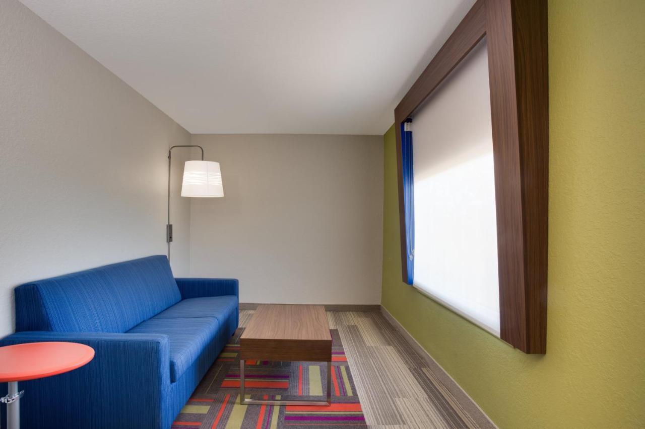Express & Tampa-fairgrounds-casino By Ihg 2*
