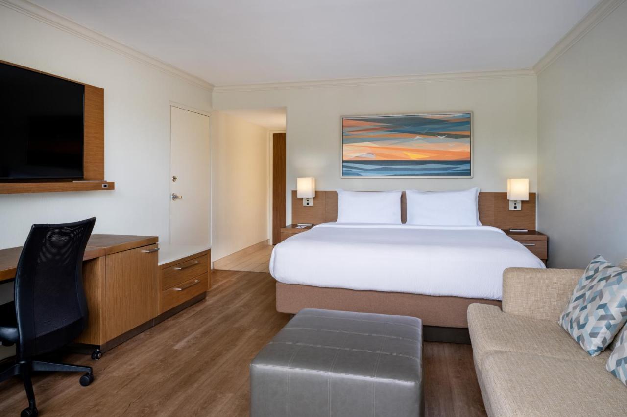 Courtyard By Marriott -