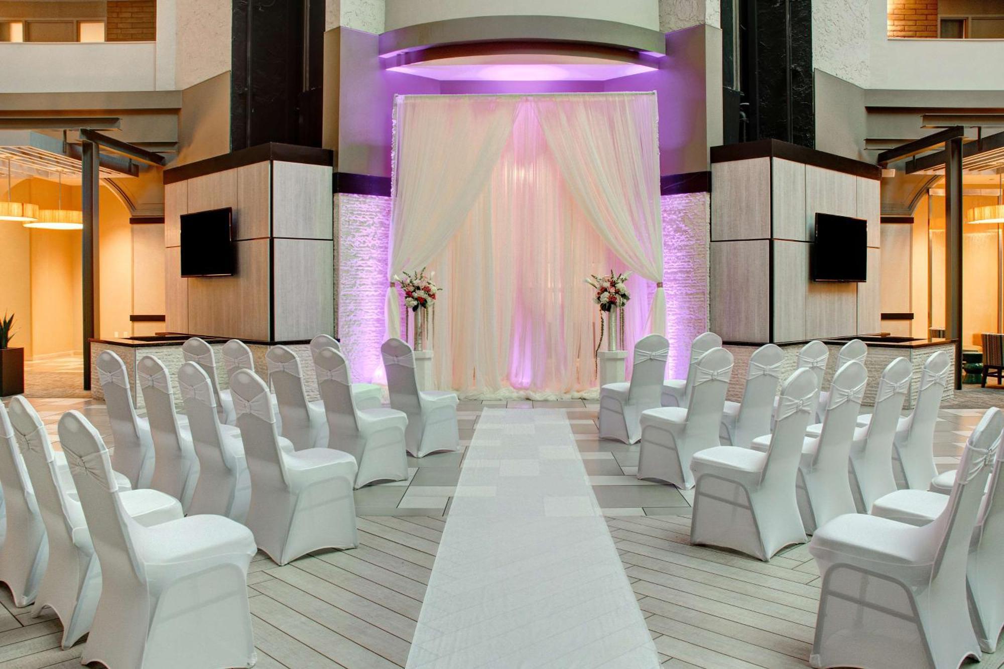 Embassy By Hilton Baymeadows Hotel 3*