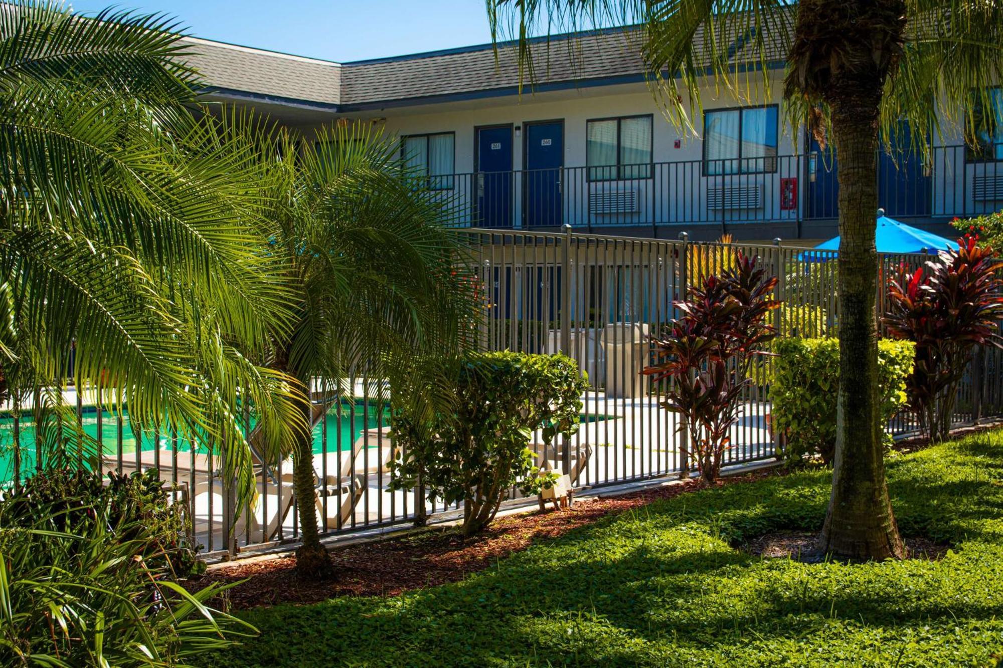 6-lantana West Palm Beach, Fl Lantana