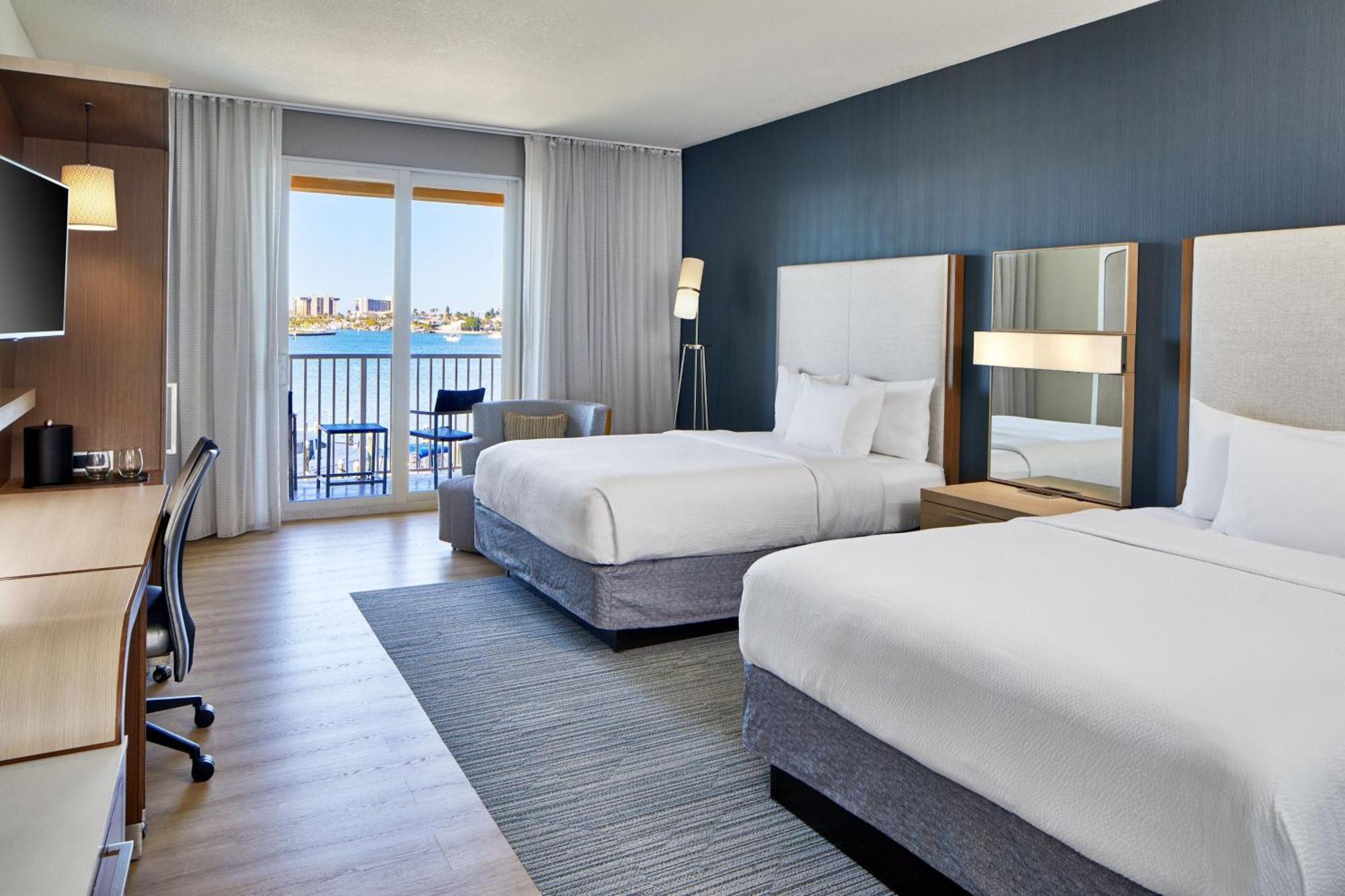 Hotel Courtyard By Marriott St. Petersburg Clearwater/madeira Madeira Beach