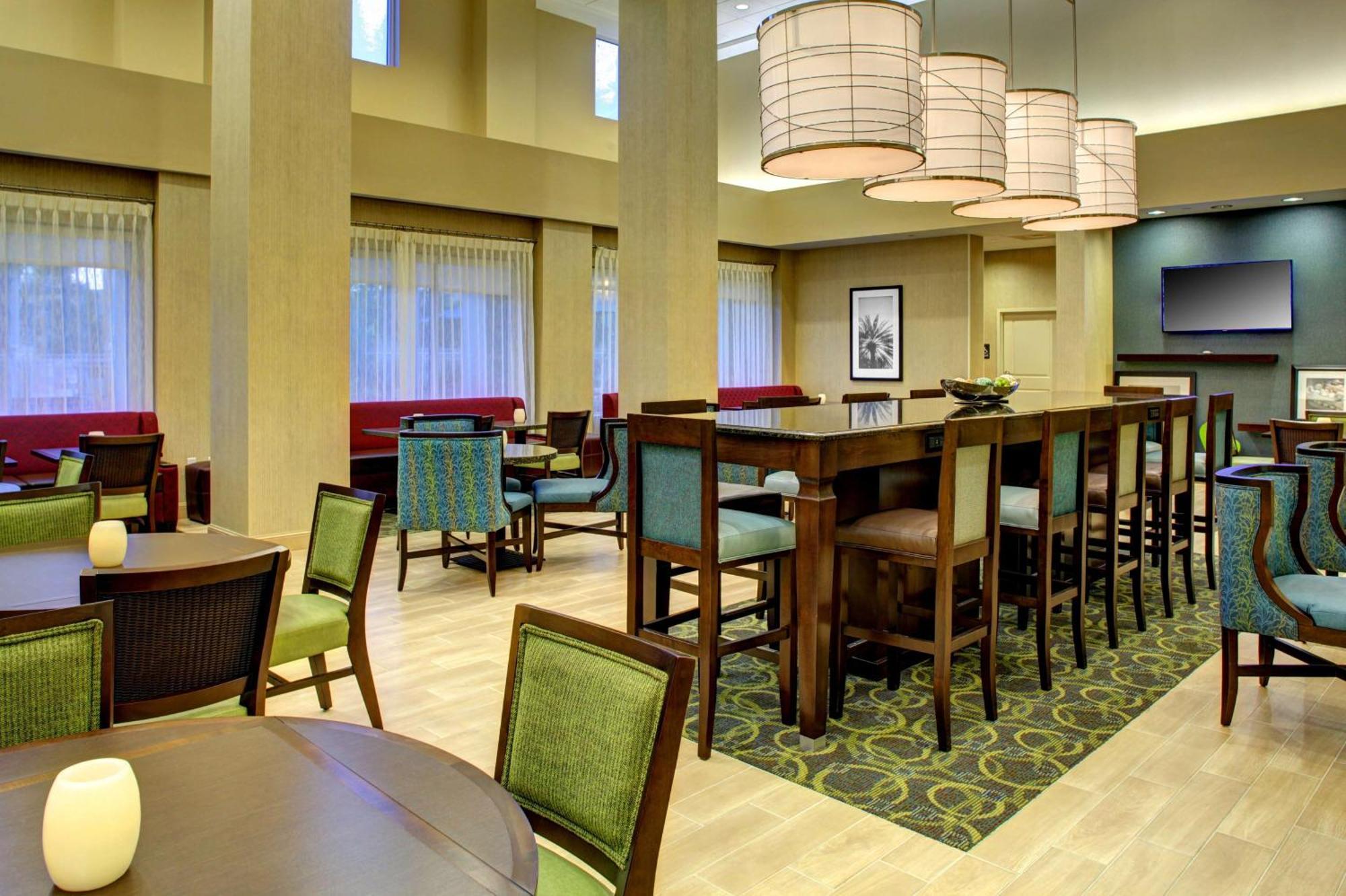Hampton And Coconut Creek Hotel West Dixie Bend