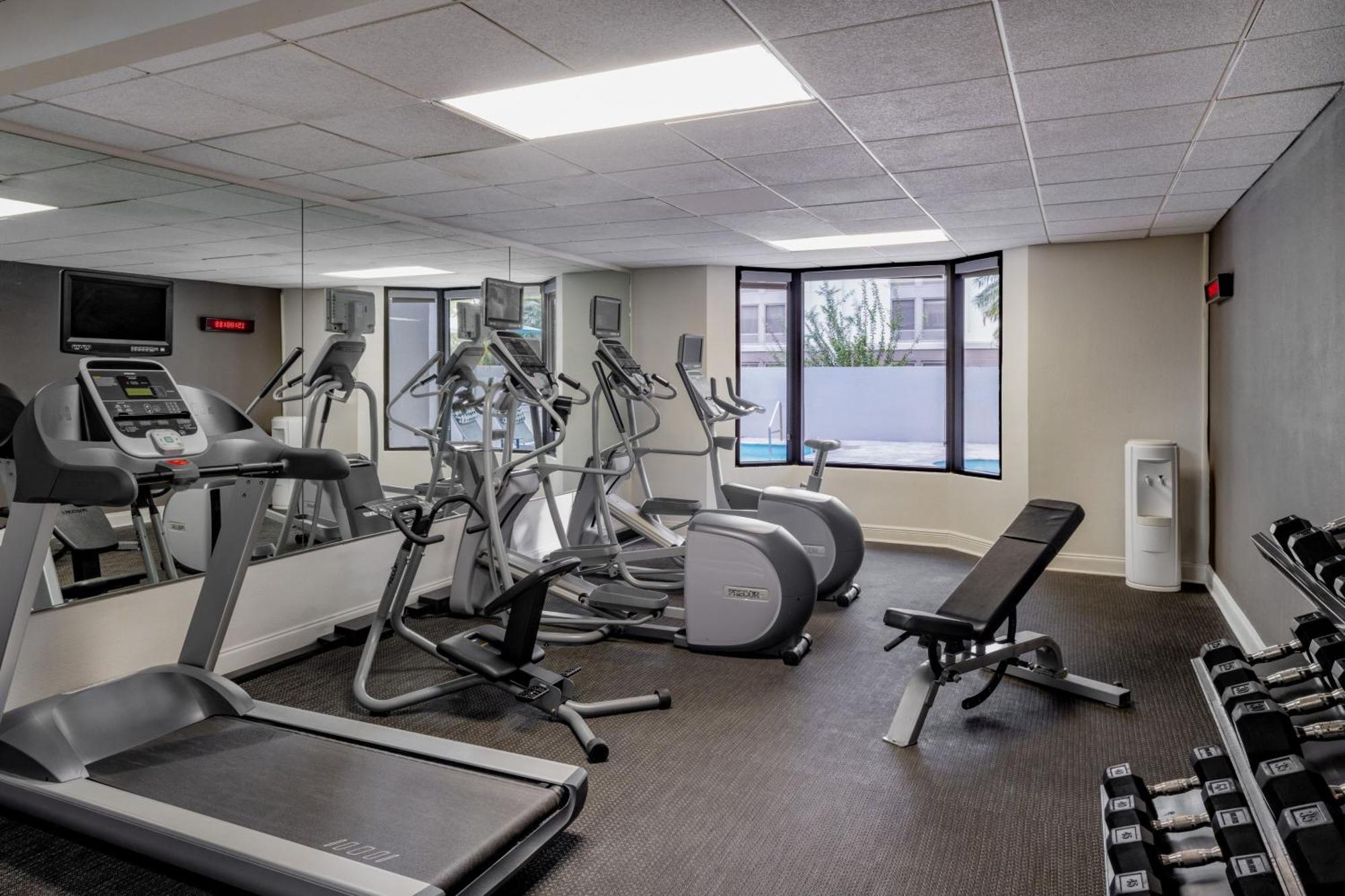 Courtyard By Marriott -