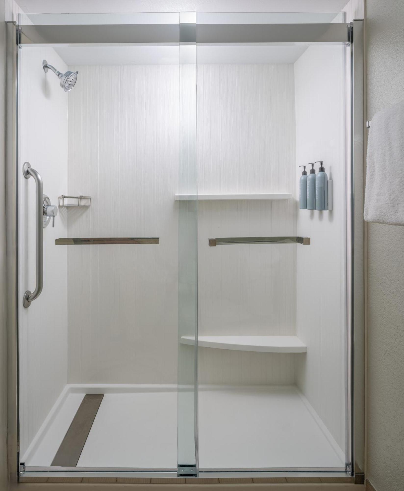 Hotel Courtyard By Marriott - 3*