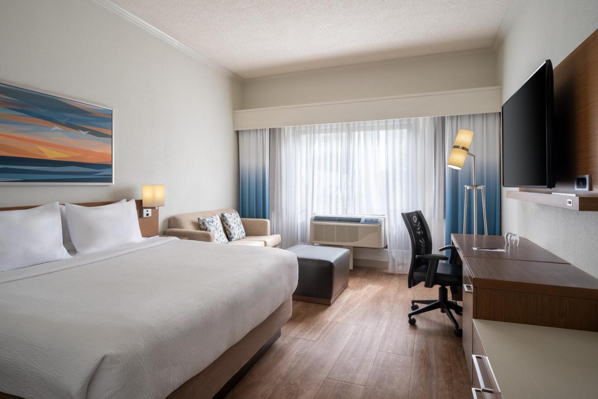 Courtyard By Marriott - Hotel 3*