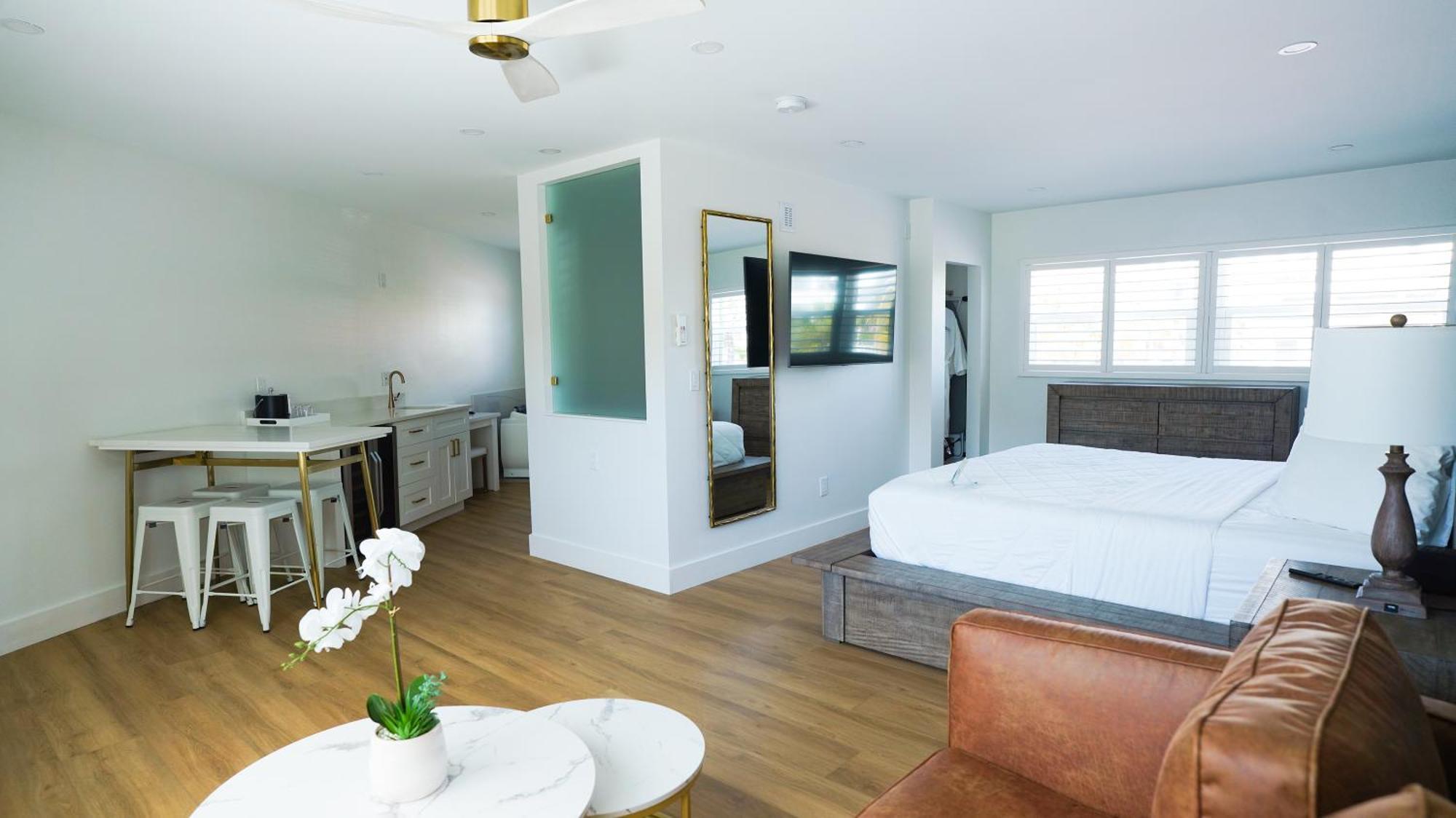 Ivory Sands Beach Suites Clearwater Beach