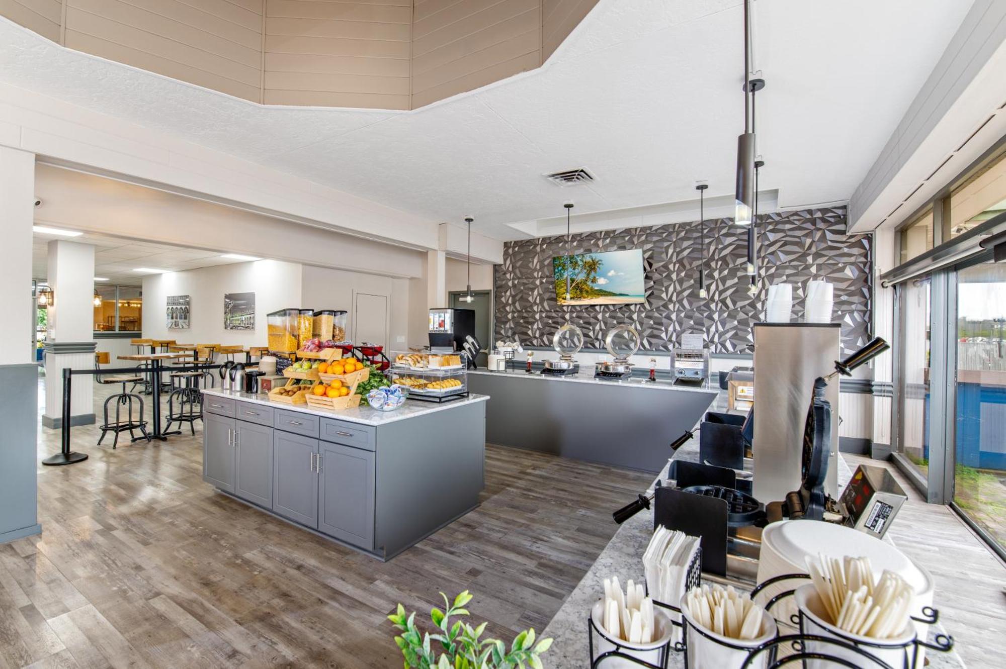 Ramada By Wyndham Waterfront 2* Sarasota