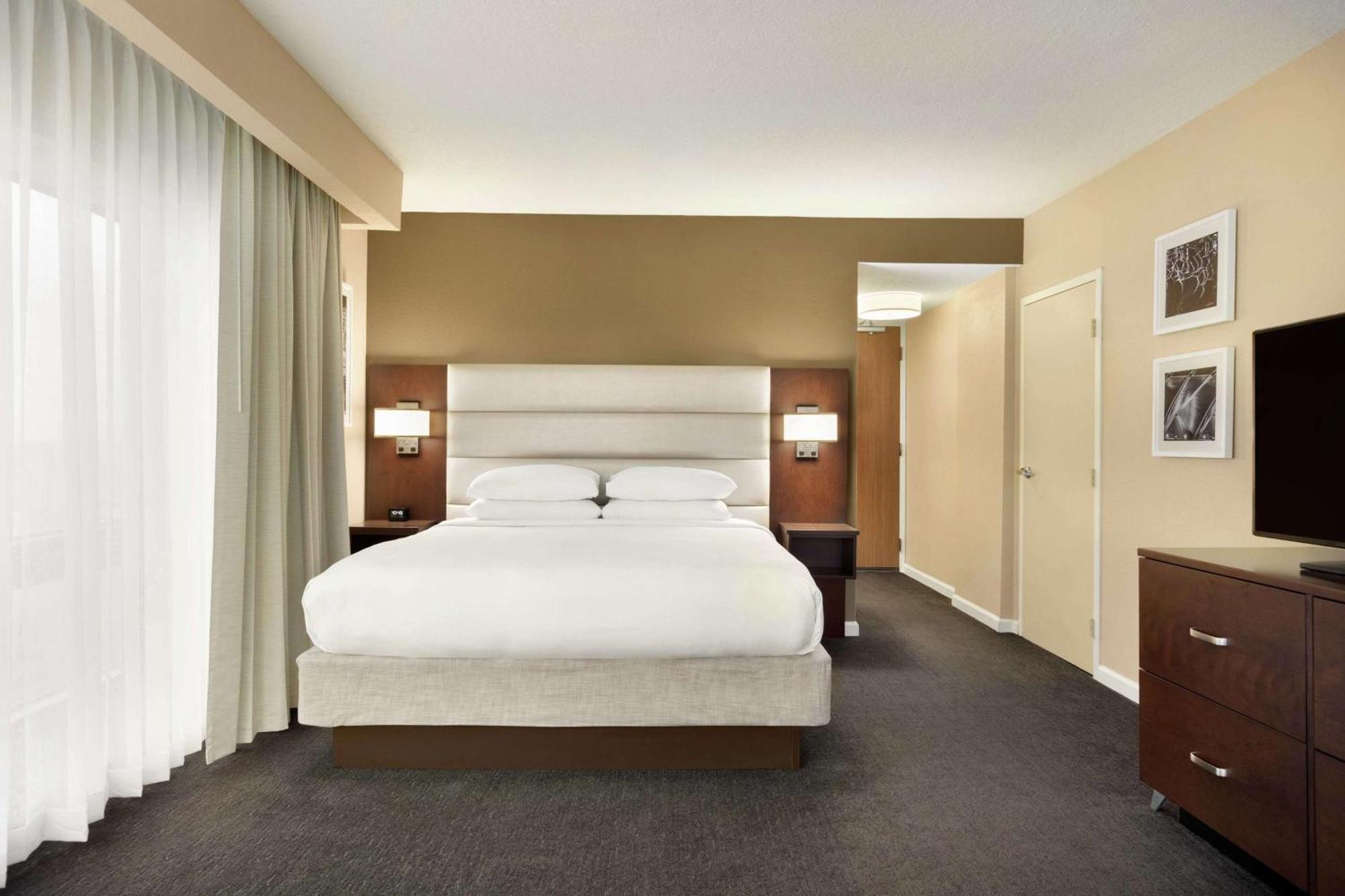 Doubletree By Hilton Downtown