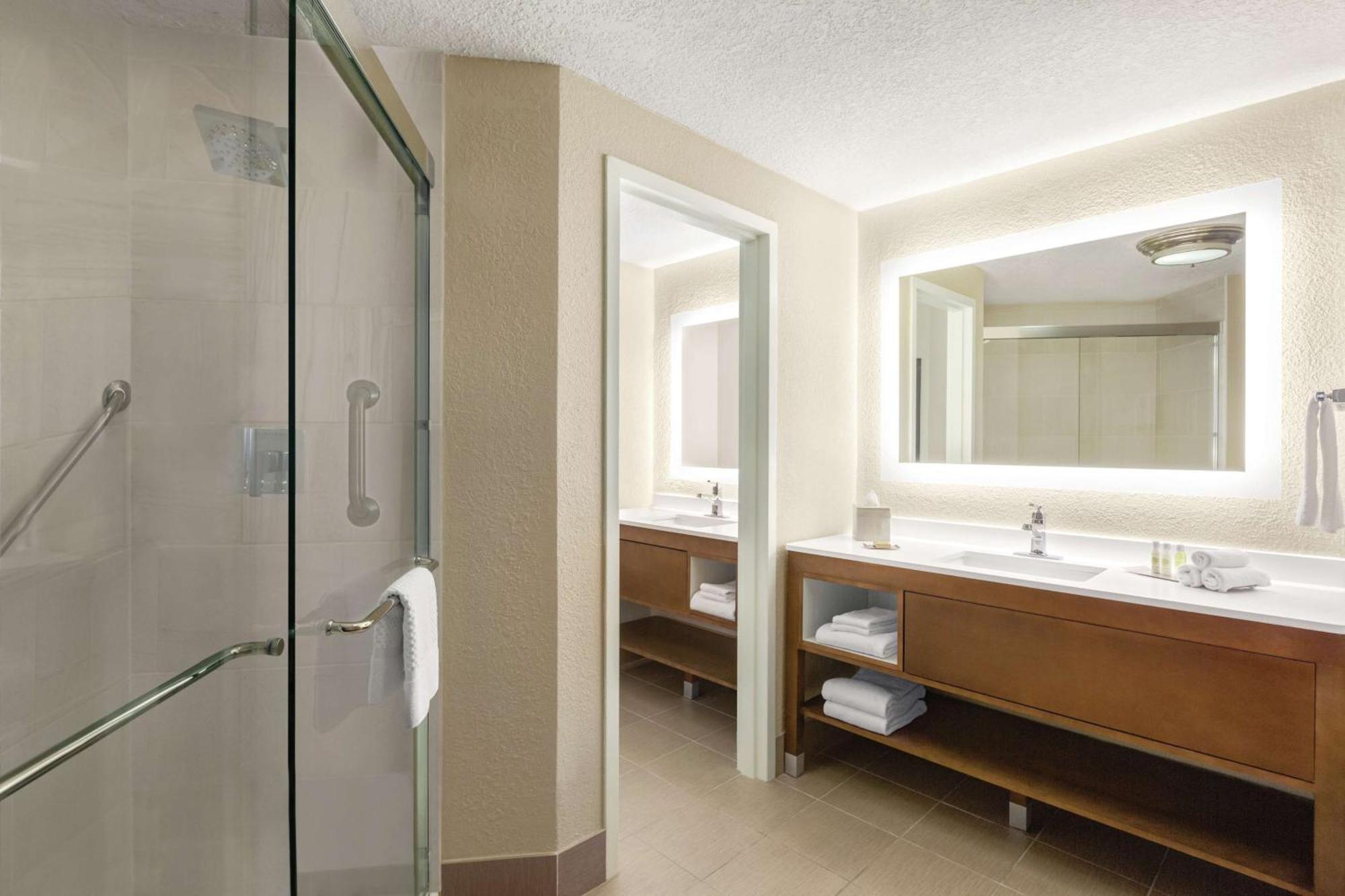 Hotel Doubletree By Hilton Downtown Orlando