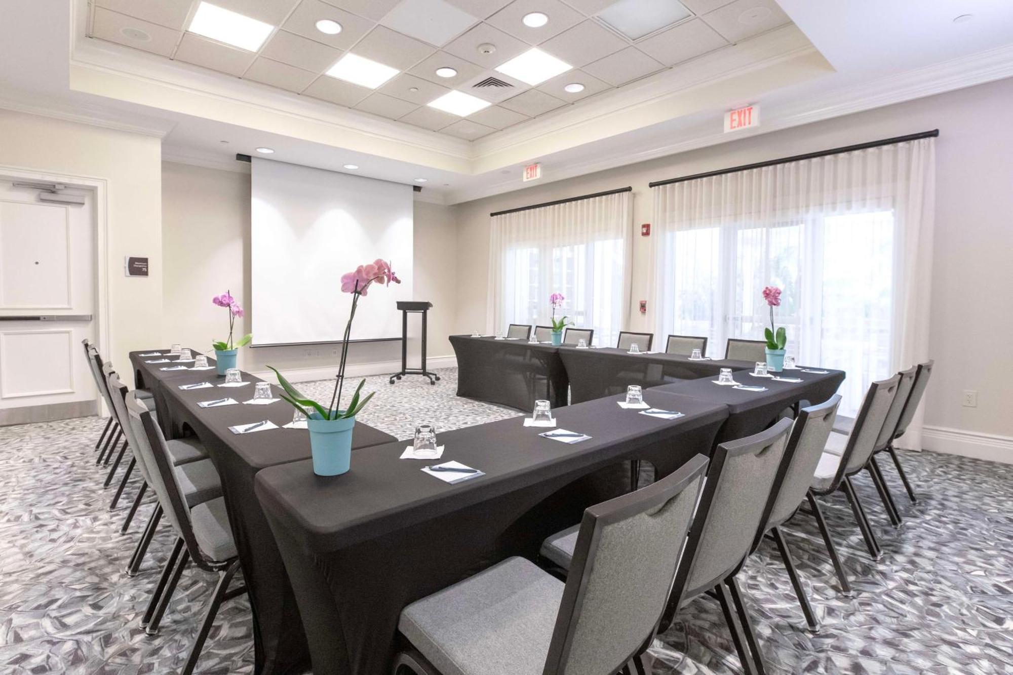Hotel Homewood By Hilton Palm Gardens 4*