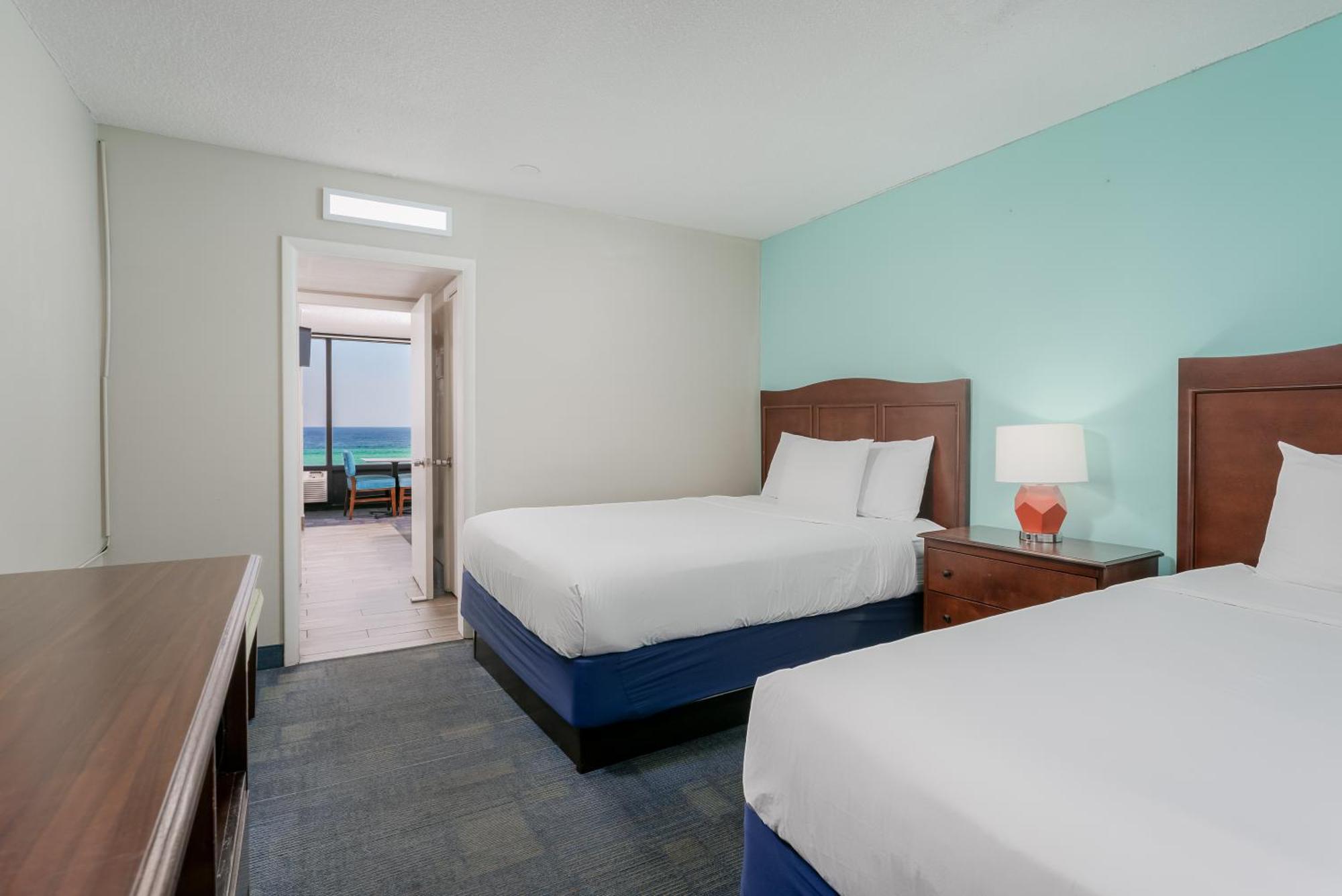 Bikini Hotel 2*