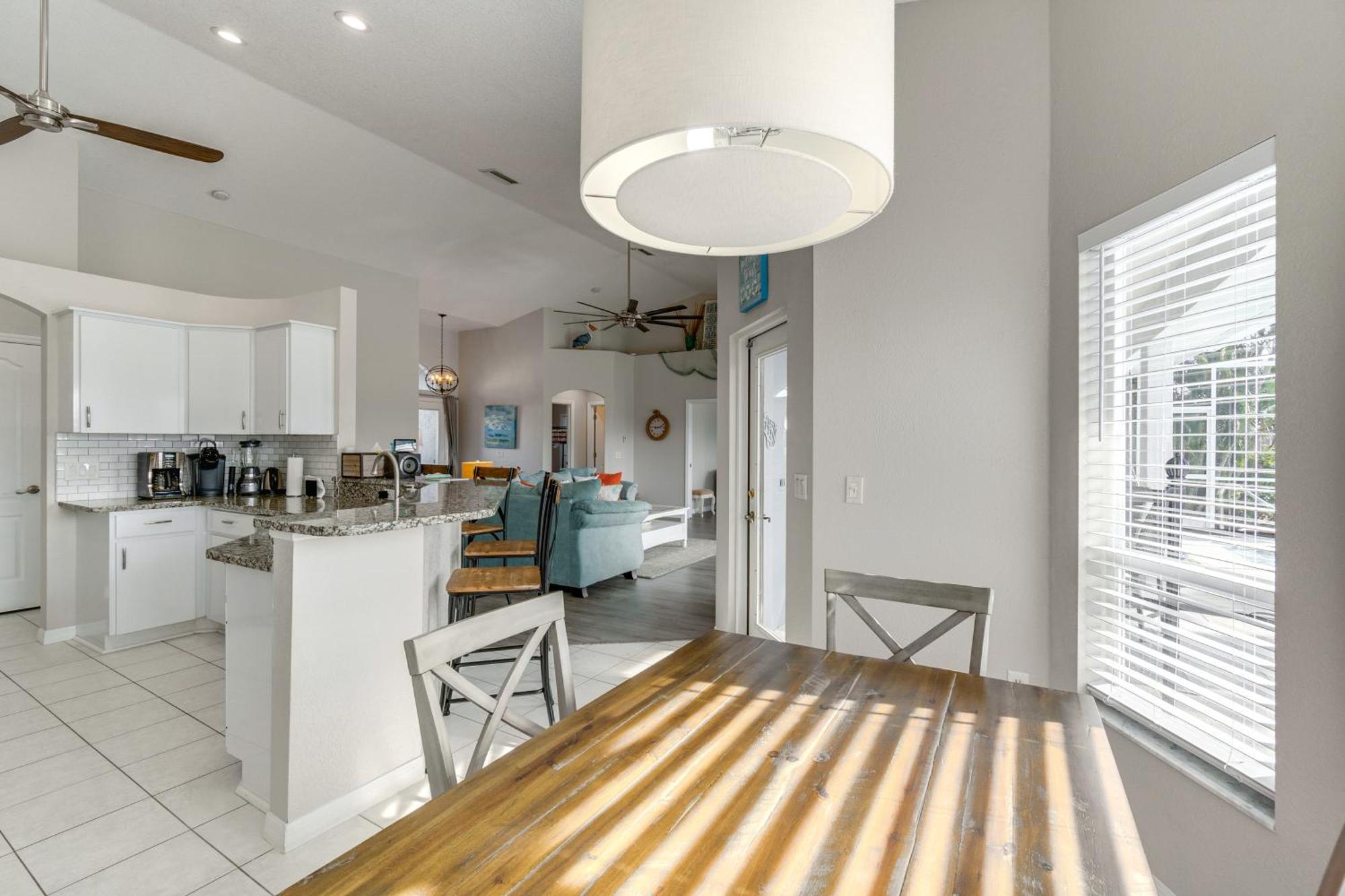 With Private Pool Steps To Canal! * Punta Gorda