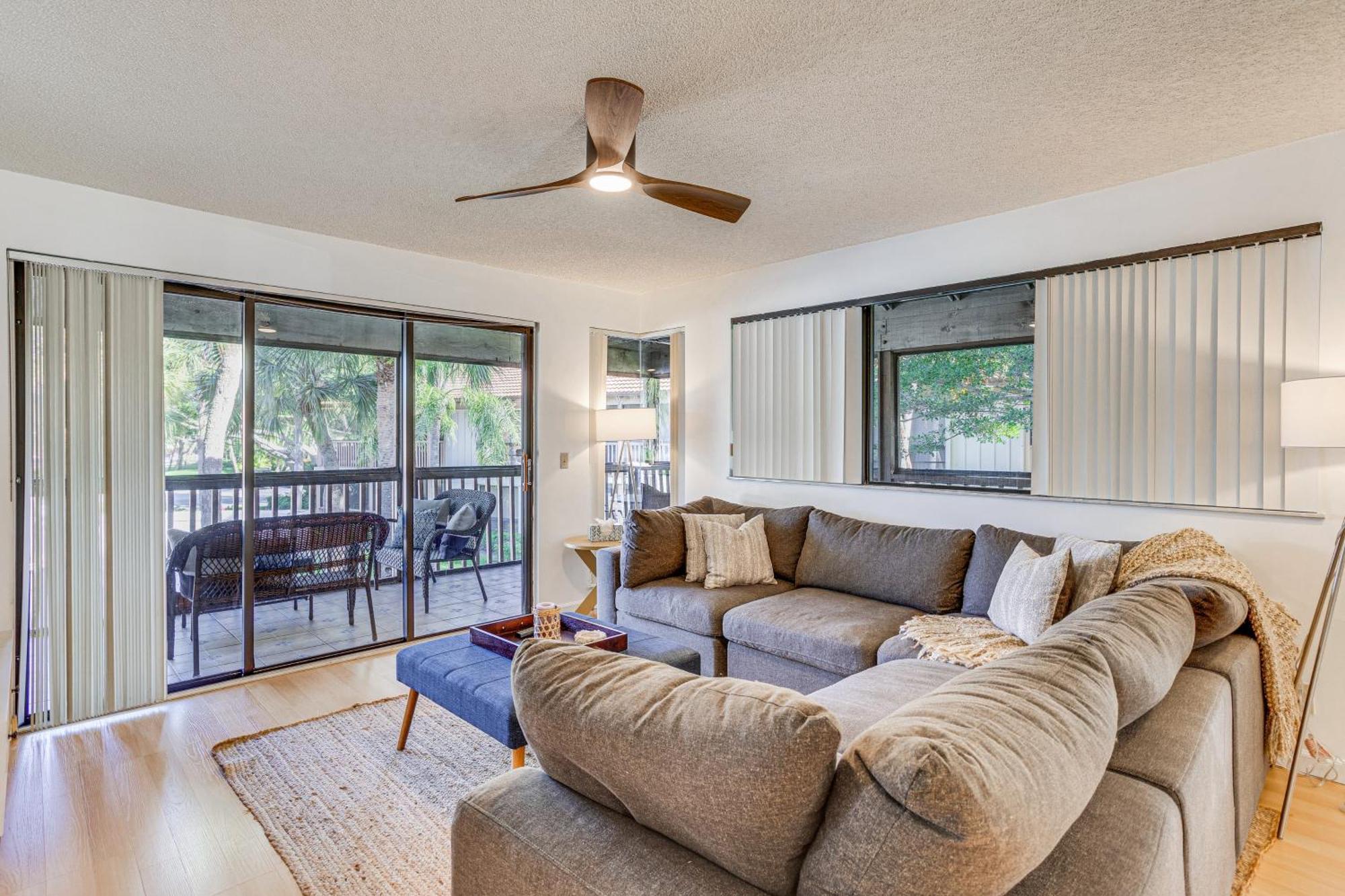 Inside Pga National And Spa! Apartment Palm Beach Gardens