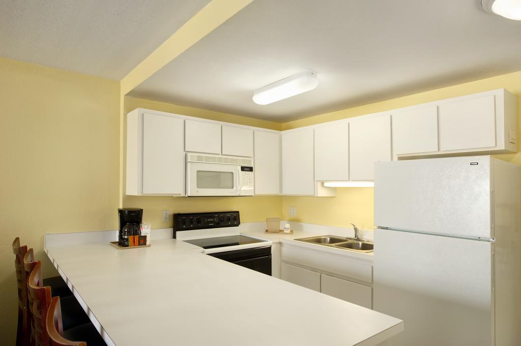 Days By Wyndham Cocoa Port Canaveral