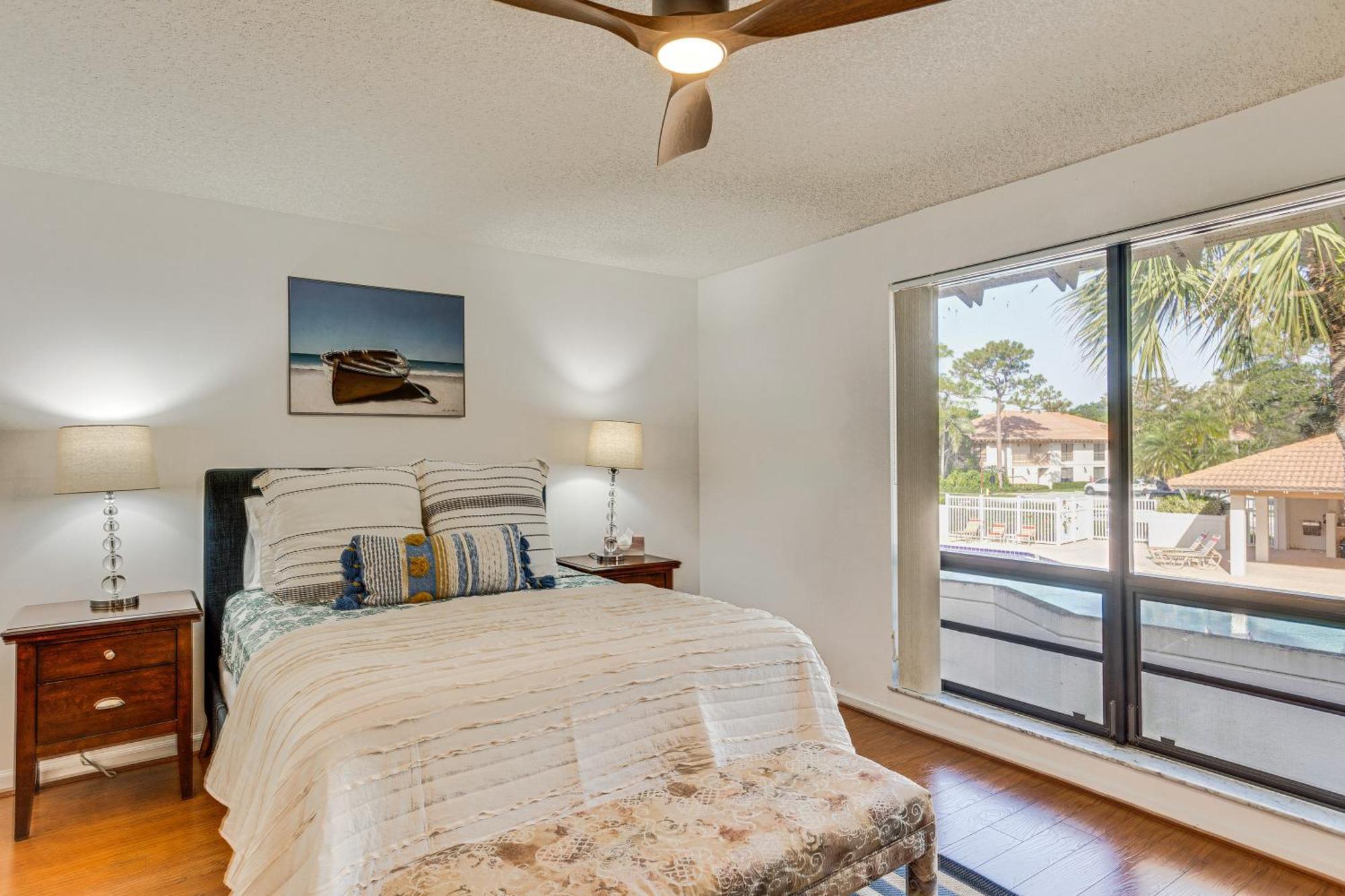Inside Pga National And Spa! Apartment