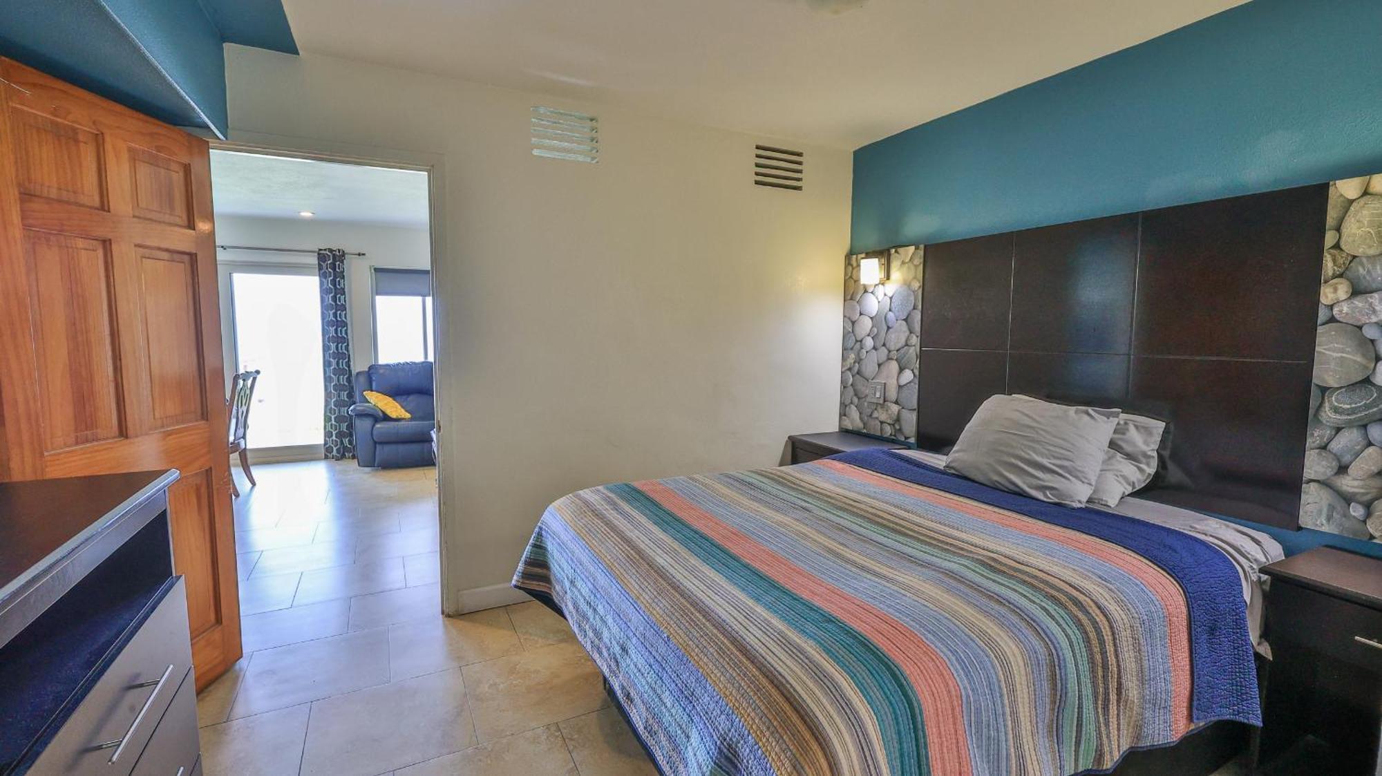 Driftwood Motel 2*