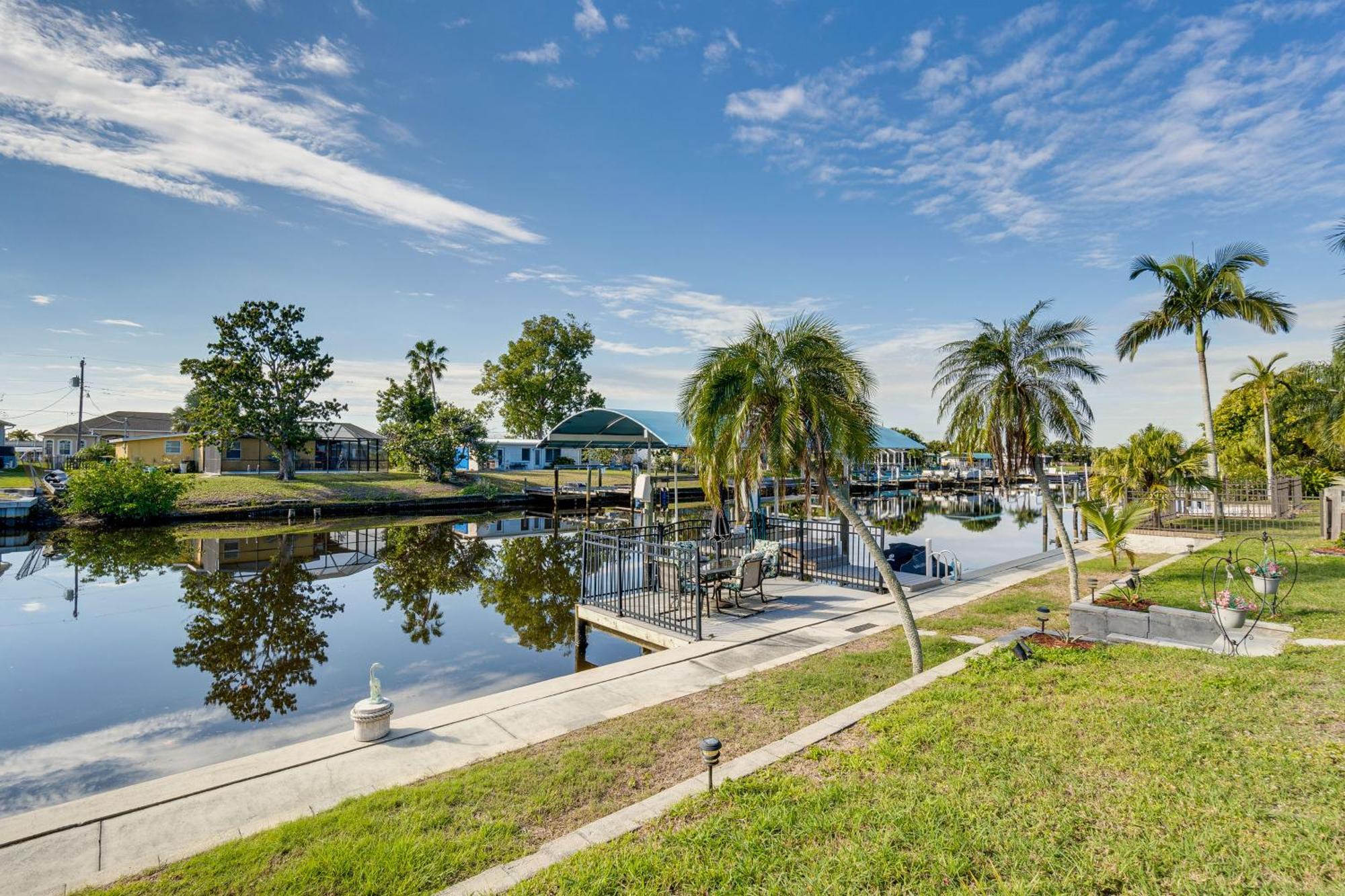 Paradise With Private Outdoor Oasis!