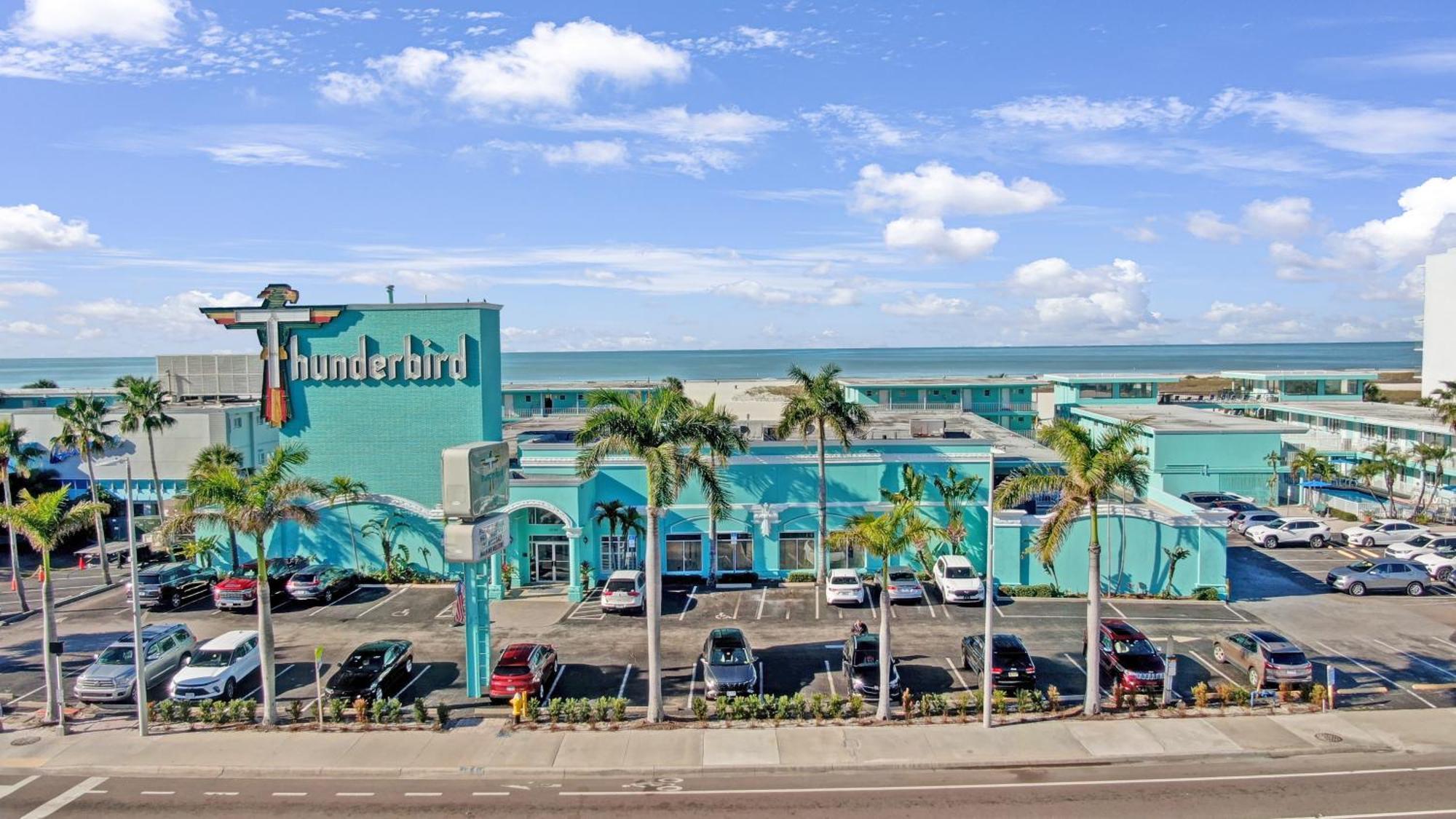 Hotel Thunderbird