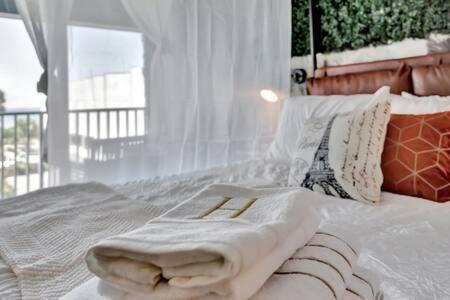 The Hemingway Subtropical Luxury On The Bay Holiday home Tampa