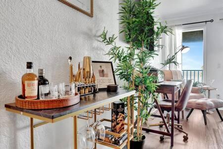 The Hemingway Subtropical Luxury On The Bay Holiday home *