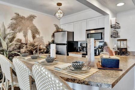 The Hemingway Subtropical Luxury On The Bay *