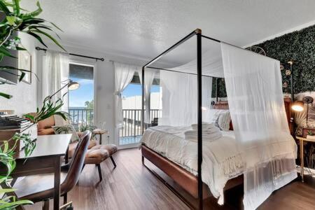 The Hemingway Subtropical Luxury On The Bay *