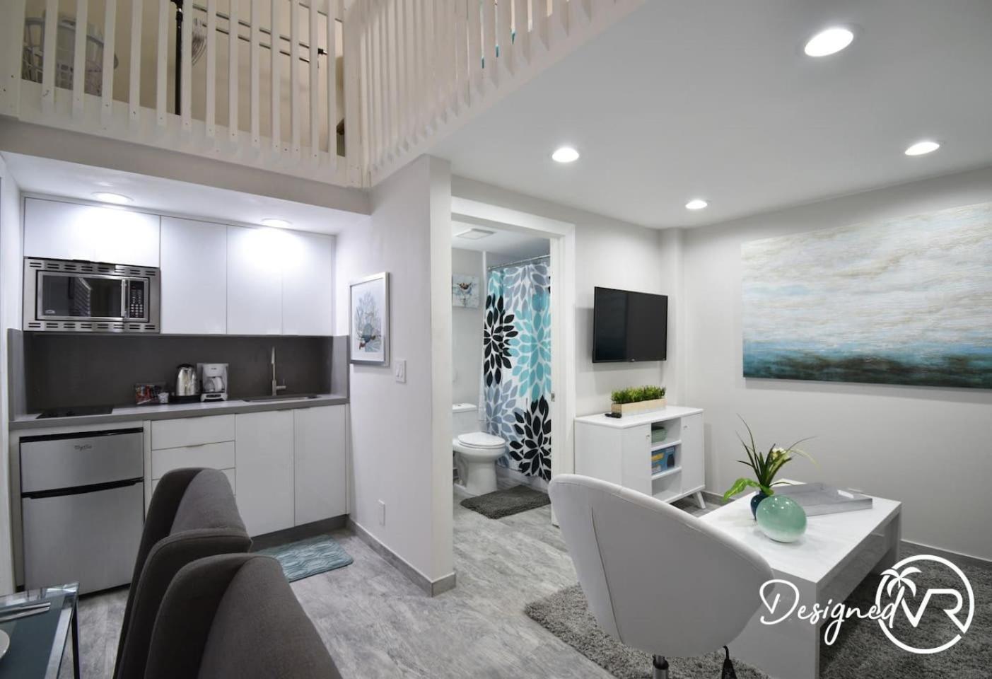 Steps From The Ocean Trendy Loft Unit # 6