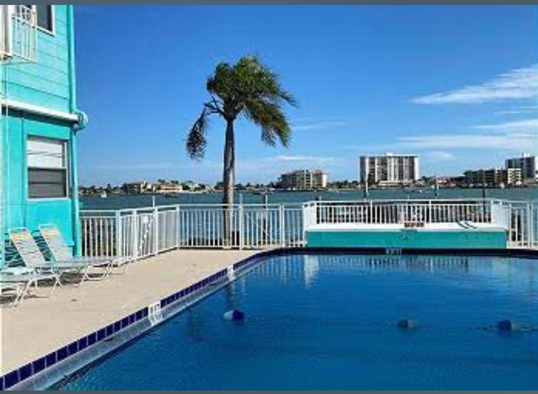 Coral D4 3* Clearwater Beach