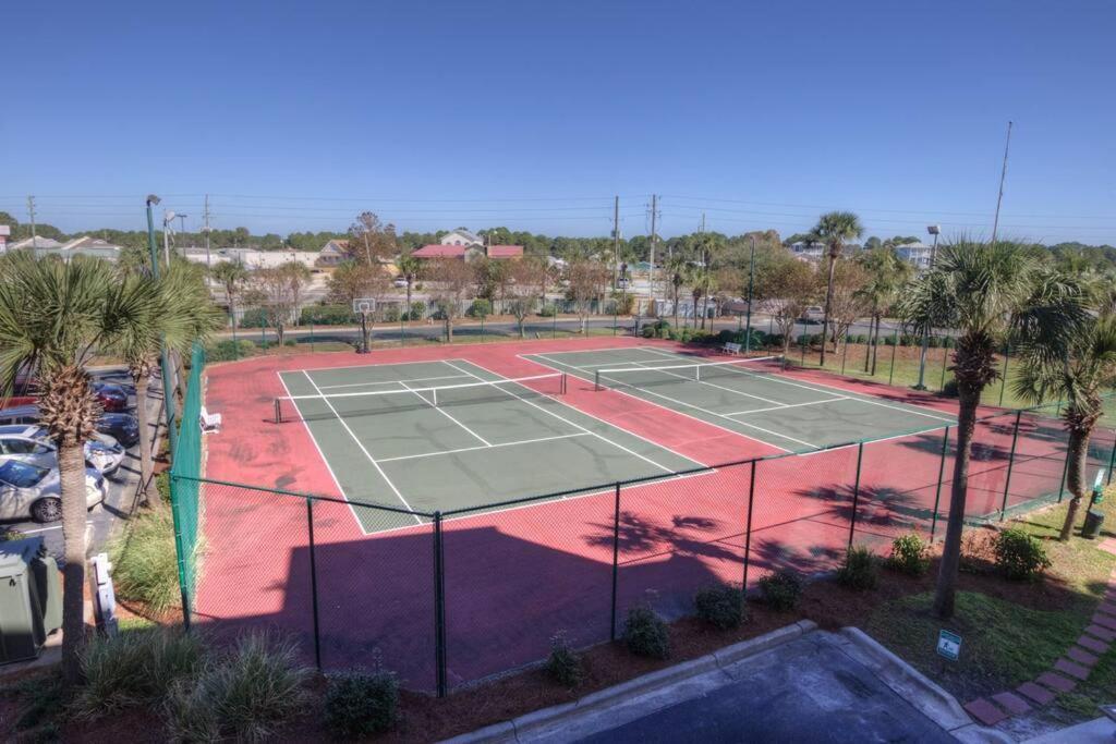 New - 3br 3ba Corner Beachfront - 2024 Remodel - 3 Pools, Tiki Hut, Gym, Tennis Apartment Panama City Beach