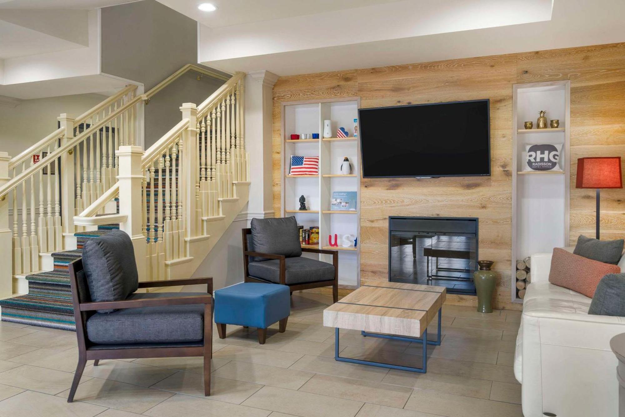 Hotel Country & By Radisson, Airport North, Fl Tampa