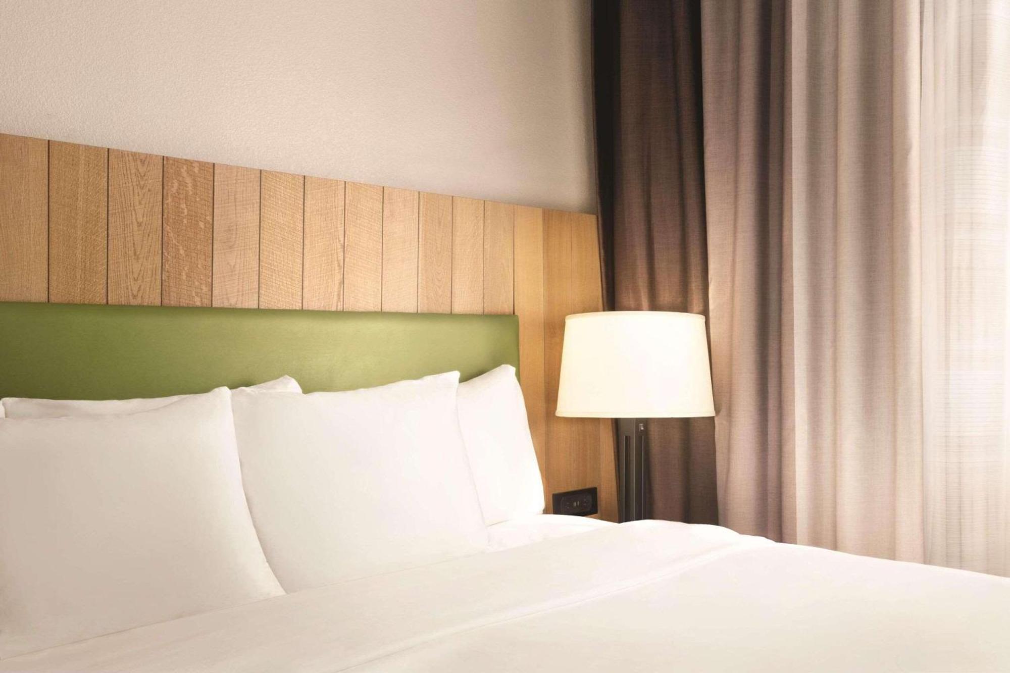 Hotel Country & By Radisson, Bradenton-lakewood-ranch, Fl